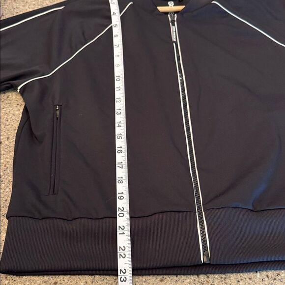 GOOD AMERICAN Performance Jacket - Picture 6 of 10